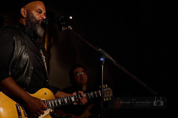 Bobby Bryan Trio 055