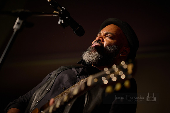 Bobby Bryan Trio 099