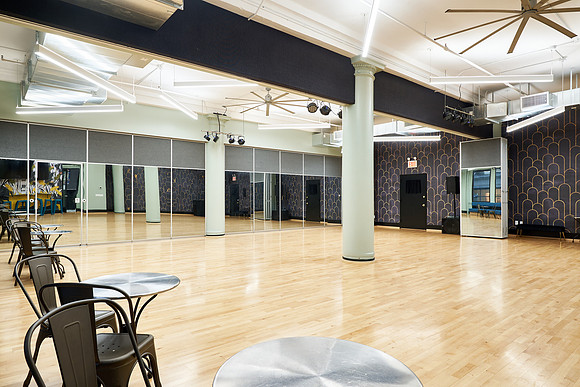 Studio AB 4
